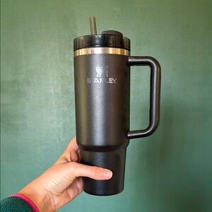 NWOT Stanley Black 30oz Quencher Mug